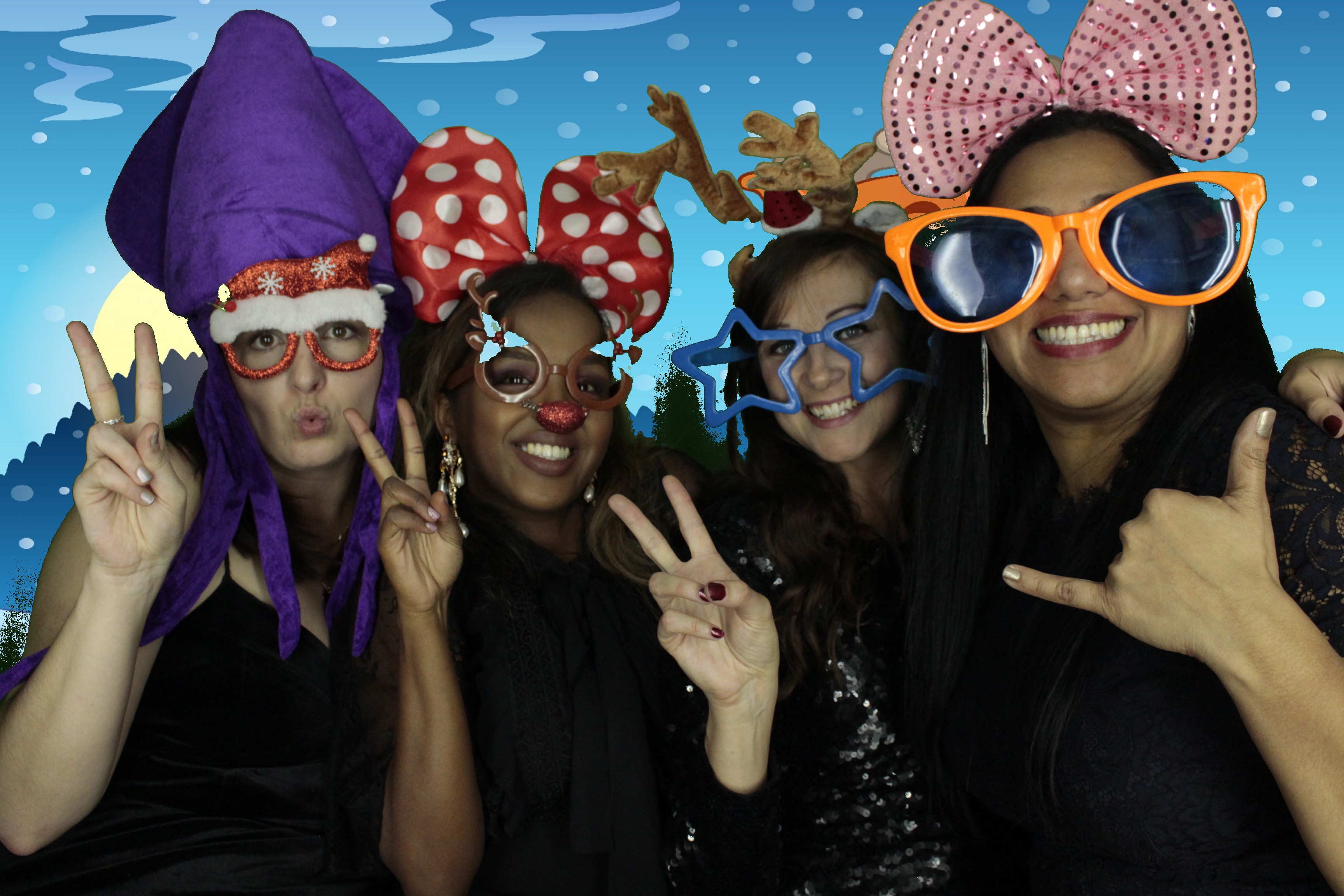 Staffing 360 Solutions Christmas Party | View more photos from the event at gallery.myphotoboothexperience.co.uk/u/MyPhotoBoothExperienceLtd/Staffing-360-Solutions-Christmas-Party-0